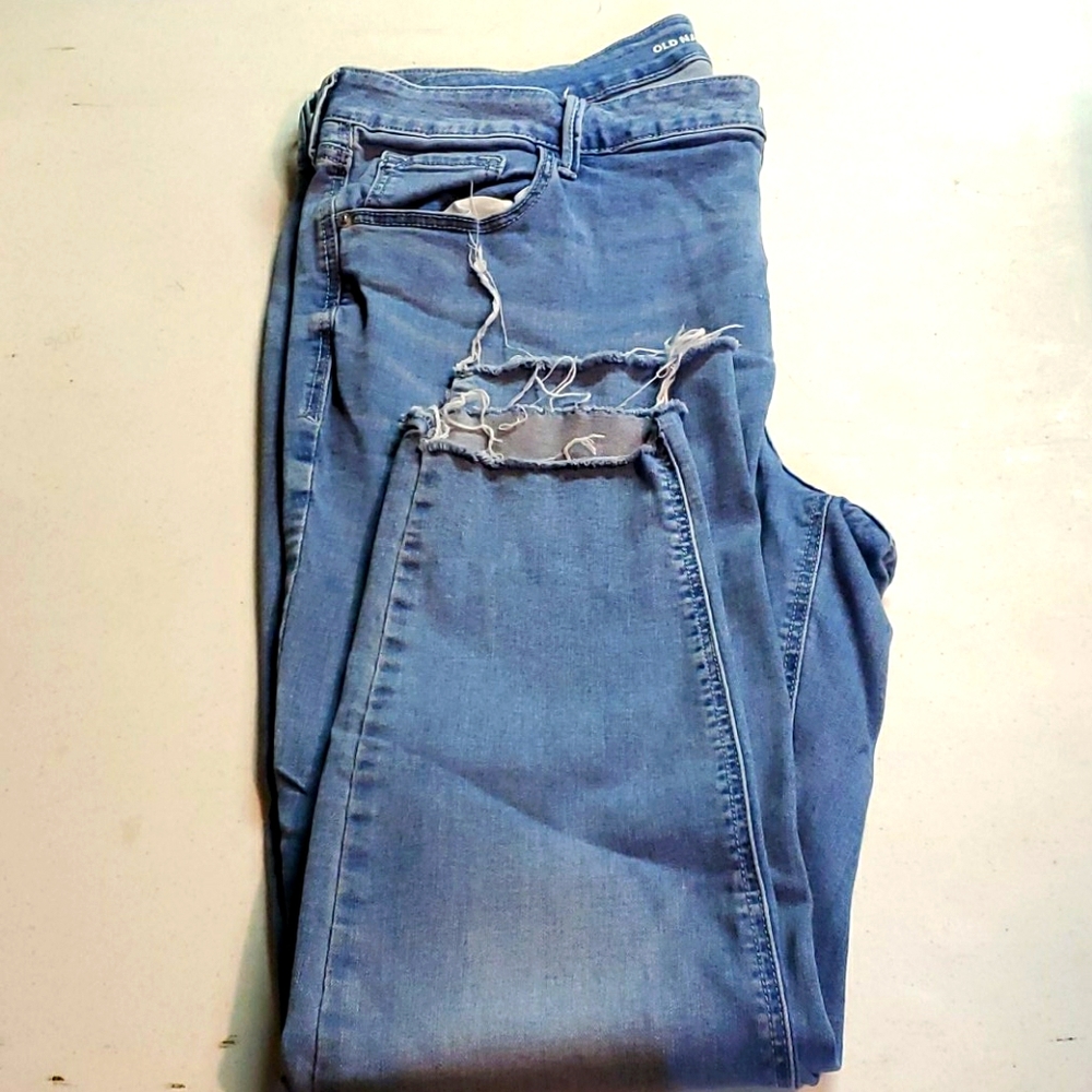 Old Navy Rockstar jeans 18